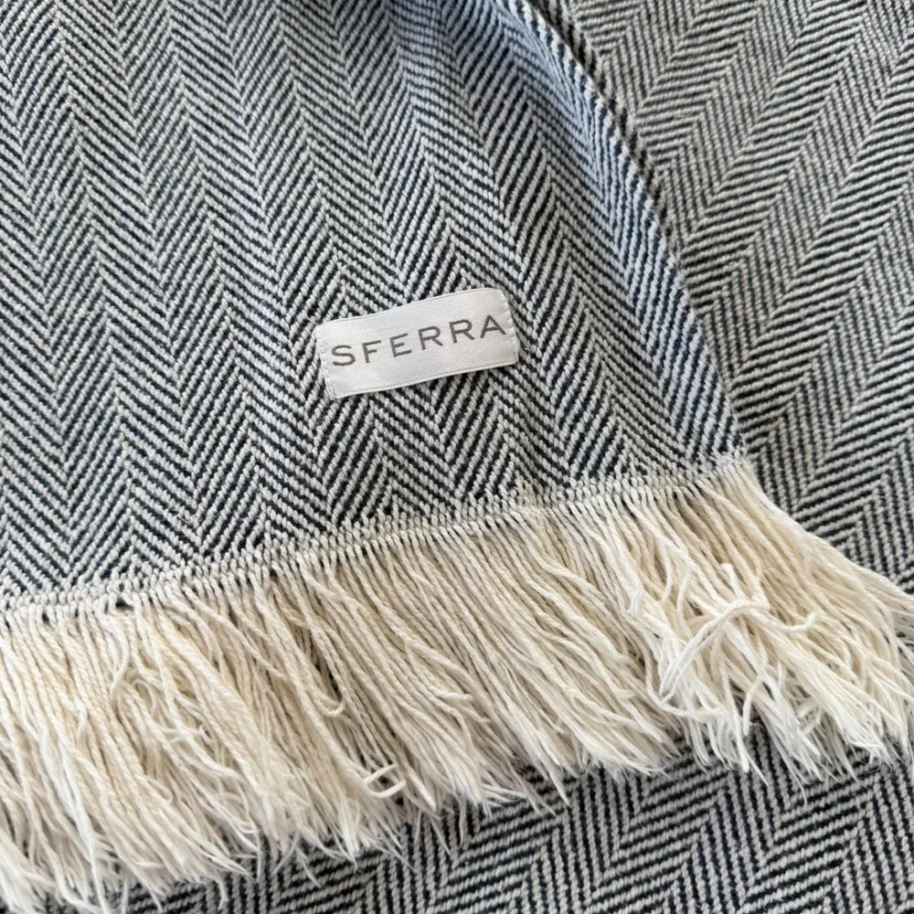 Sferra Celine Navy Blue Herringbone 100% Cotton Fringed‎ Throw Blanket 51x70